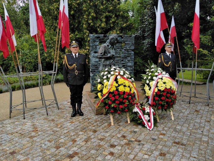 Białystok pamięta o tragicznej śmierci Danuty Siedzikówny "Inki" (zdjęcia)