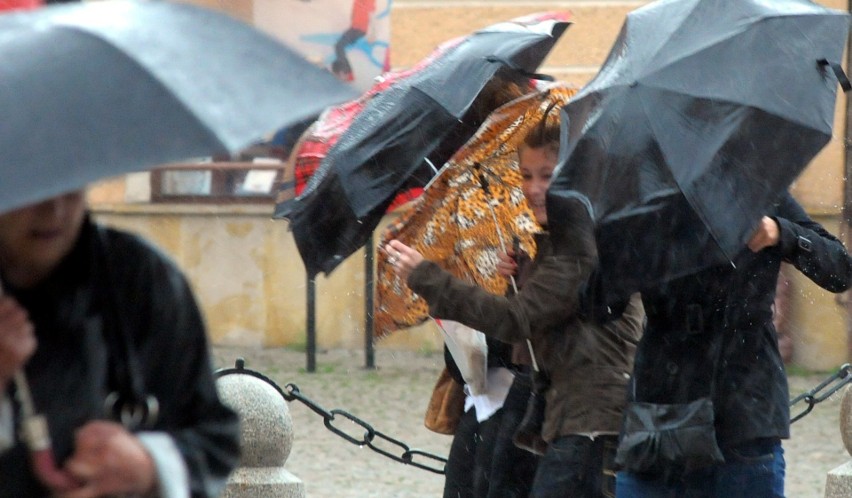 Prognoza pogody dla Lublina. Synoptycy spodziewają się deszczu. Czy będą burze i nawałnice?