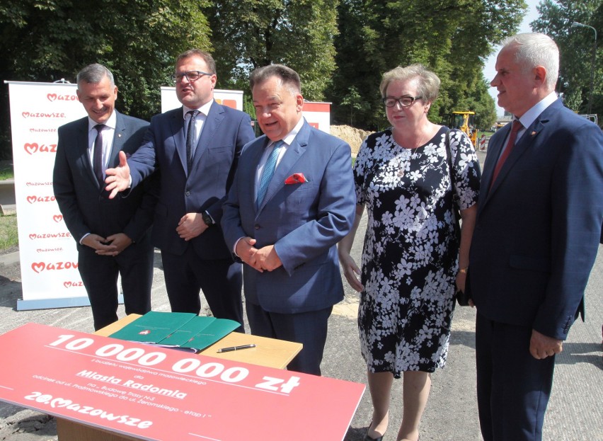 10 milionów złotych trafiło z budżetu województwa...