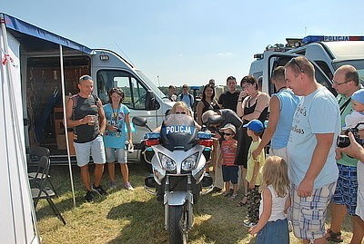 Policjanci na śląskim Air Show 2013 w Katowicach