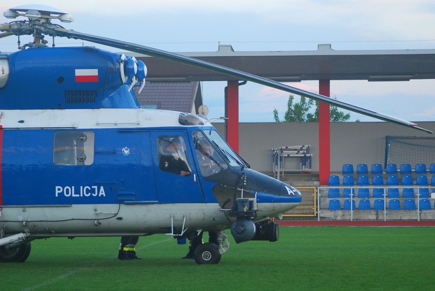 Policyjny śmigłowiec wylądował w Sandomierzu