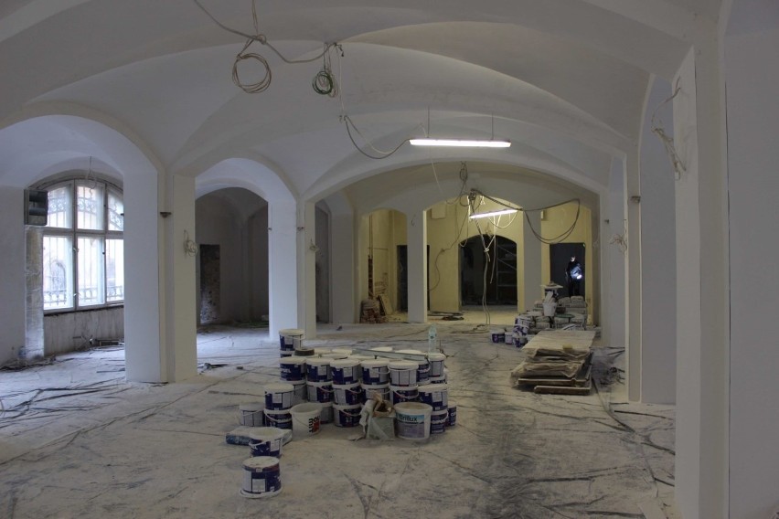 Akademia Sztuki w Szczecinie remontuje zabytkowy Pałac Ziemstwa Pomorskiego  [ZDJĘCIA]