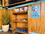 W beach barach i ogrodach działkowych we Wrocławiu można wypożyczyć książki. Biblioteki po nowemu