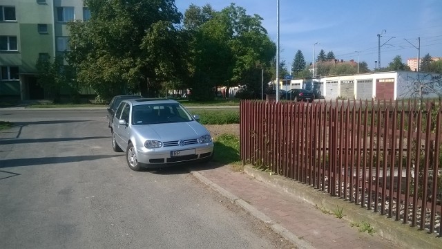 Tak się parkuje w Przemyślu.