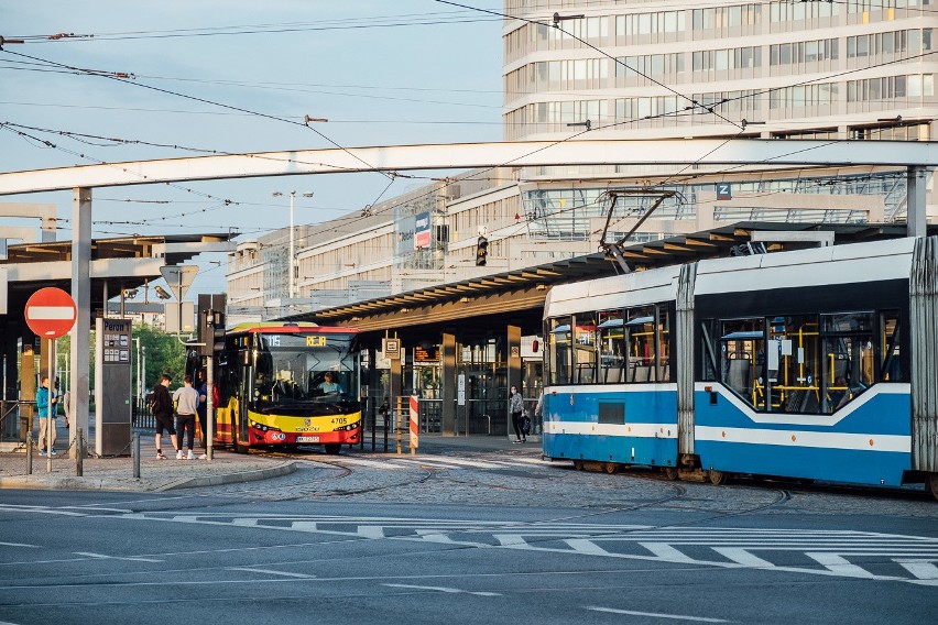 W sobotę, 26 września wraca ruch tramwajów i autobusów na...