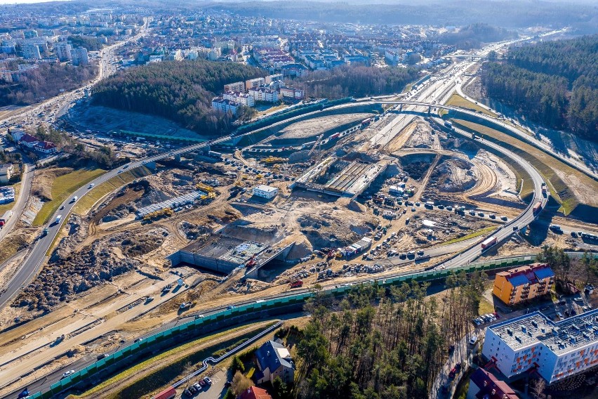 08.03.2022 r. - zdjęcia z budowy Trasy Kaszubskiej (węzeł...