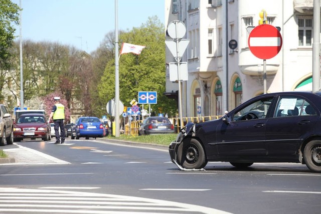 Na skrzyżowaniu w centrum Słupska wielokrotnie dochodziło do kolizji i wypadków.