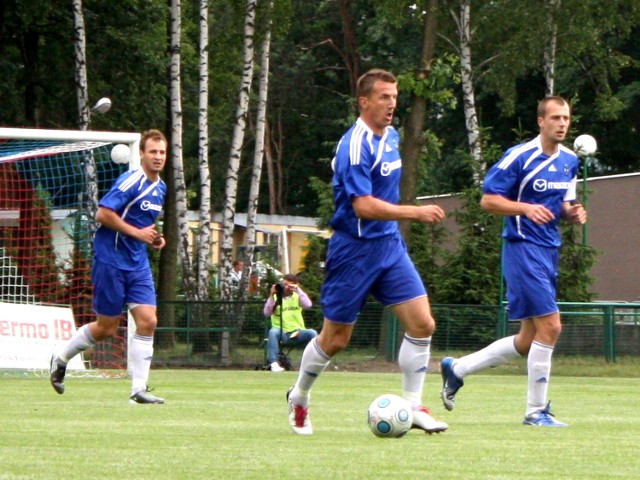 Piłkarze Broni Radom ostatni mecz sezonu zagrają na Plantach. Od lewej: Maciej Czachór, Łukasz Szymoniak i Damian Sałek.