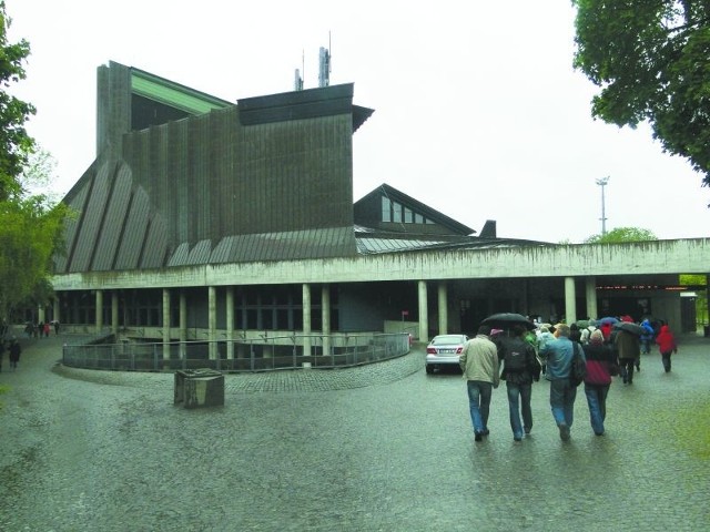 W tym budynku od 1990 r. mieści się Muzeum Okrętu Waza. Ekspozycję obejrzało już 20 milionów odwiedzających.