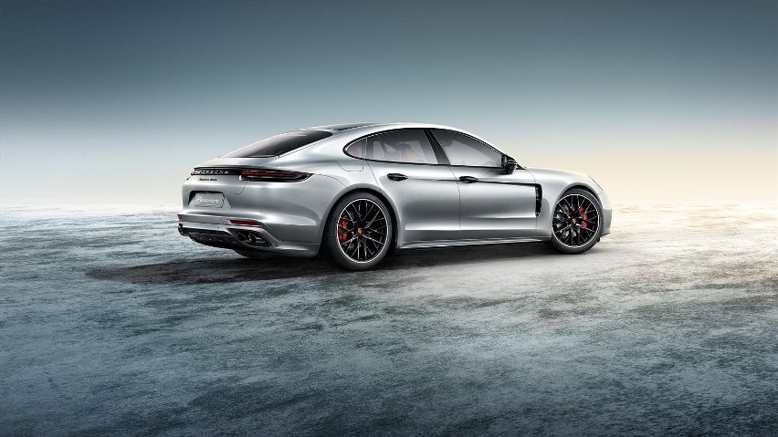 Porsche Panamera Exclusive...