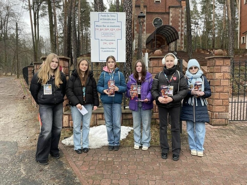 Wielka Orkiestra Świątecznej Pomocy w Nowinach. Wolontariusze wyszli na ulice, zebrano pond 18 tysięcy złotych!