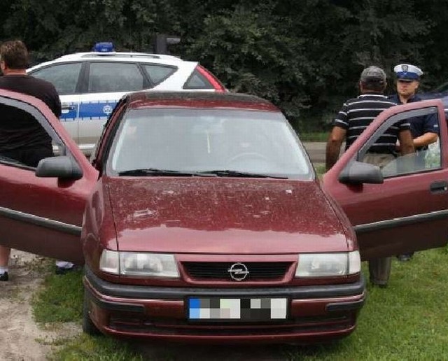 Sandomierscy policjanci zatrzymali w piątkowy poranek podejrzewanych o rozbój na 81-latku.