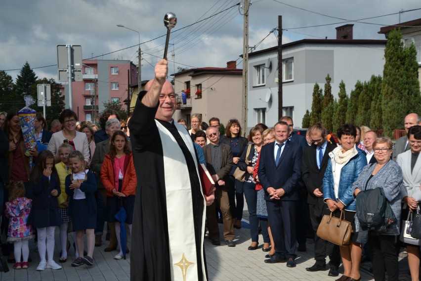 W Żorach, w dzielnicy Kleszczówka otwarto nowe przedszkole i...