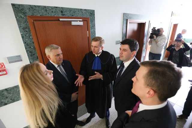 Trwa proces prezydenta Tadeusza Truskolaskiego w sprawie jego pensji