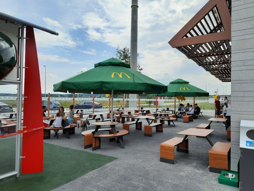 Nowa restauracja McDonald’s, w Łączynie koło Jędrzejowa już otwarta! [ZDJĘCIA]