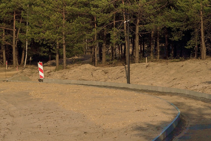 Budowa ścieżek pieszo-rowerowych na Pustyni Błędowskiej