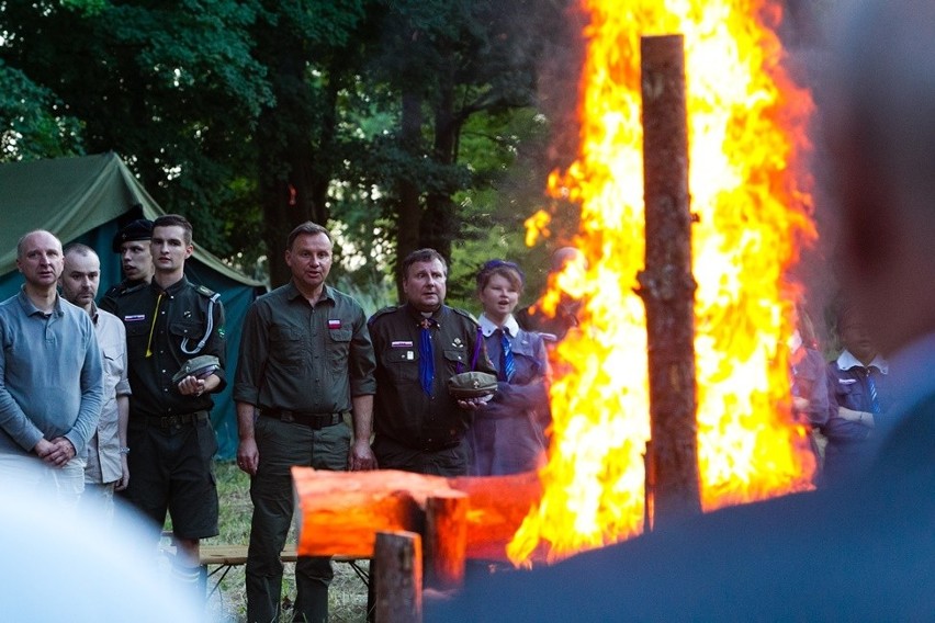 Prezydent Andrzej Duda odwiedził obóz harcerzy w Podgrodziu koło Nowego Warpna [ZDJĘCIA]