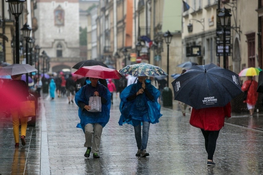 Fatalne prognozy dla Małopolski. Będzie mocno padać, mogą wylać rzeki [OSTRZEŻENIE IMGW]