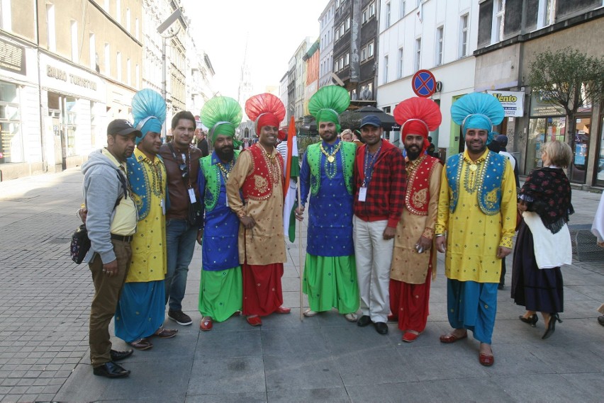 Trwa Międzynarodowy Studencki Festiwal Folkloru. Zespoły...