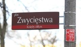 Plac Kaczyńskiego znowu placem Zwycięstwa. Wojewódzki Sąd Administracyjny uchylił rozporządzenie wojewody