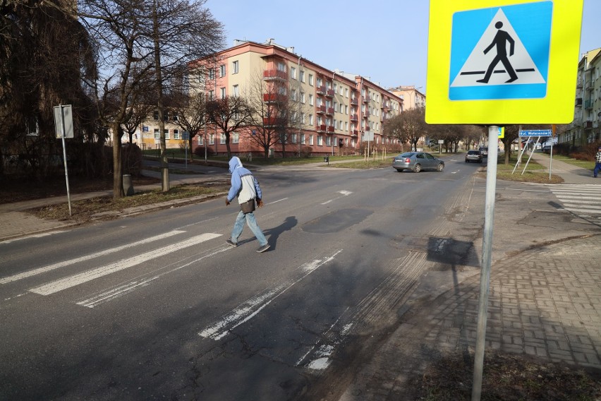 Radny domaga się likwidacji przejścia przy ul. Sowińskiego. Ratusz jest sceptyczny