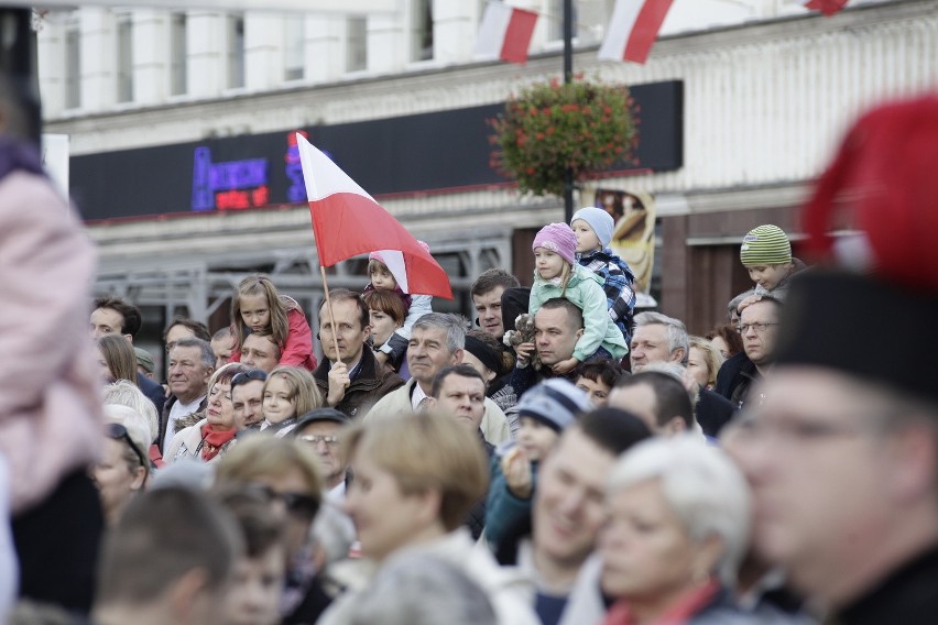 Dzień Niepodległości w Opolu. Setki opolan zdecydowały się...