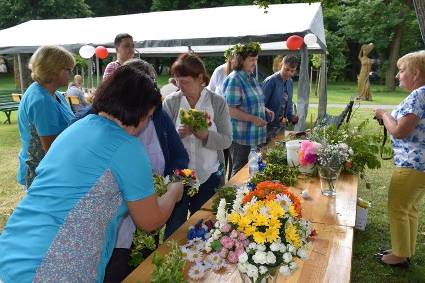 Powiatowy Dzień Seniora - w koronawirusowej izolacji, ale z radosną zabawą