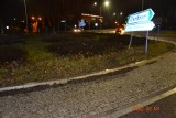 Rajd pijanej 21-latce ulicami Tarnowa. Wjechała w znak na rondzie, a później wylądowała w rowie i zasnęła za kierownicą [ZDJĘCIA]