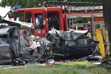 Tragiczny wypadek na DK 15 w Strzelnie. Ojciec i dziecko nie żyją, matka i dwoje dzieci ciężko ranne [zdjęcia]