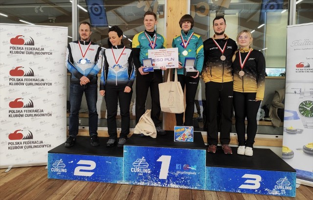 Najlepsze pary Polskiej Ligi Curlingu na podium