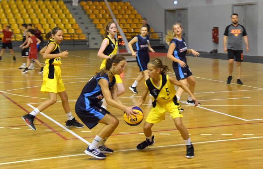 Rozpoczęła się I Olimpiada Świętokrzyska. Rywalizuje blisko 500 sportowców, głównie w Kielcach [ZDJĘCIA]