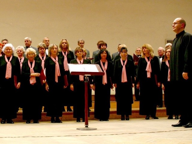 Występujące w majowych koncertach chóry zapraszają do katedry