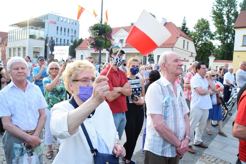 Wybory prezydenckie 2020. Powiat moniecki. Miażdżąca wygrana Andrzeja Dudy. Zagłosowało na niego 62,5 proc. mieszkańców