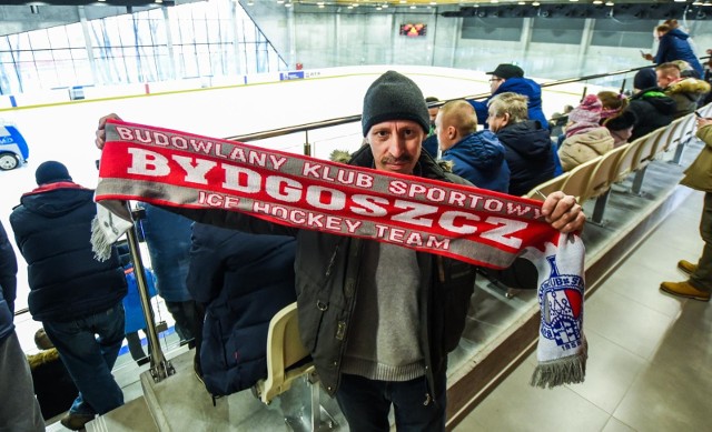 Hokeiści BKS Bydgoszcz pokonał w meczu sparingowy Oliwa Hockey Team Gdańsk 5:3. To był trzeci występ bydgoszczan na nowym Torbydzie i pierwsze zwycięstwo! Zobaczcie zdjęcia z meczu i trybun >>>