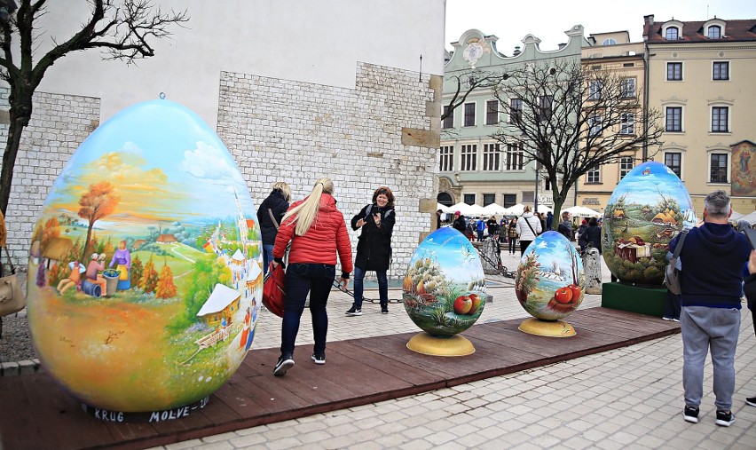 Targi Wielkanocne. Palmy, koszyczki i "Pisanice od srca"