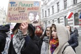 Młodzieżowy Strajk Klimatyczny w Łodzi. Manifestacja pod Urzędem Miasta Łodzi