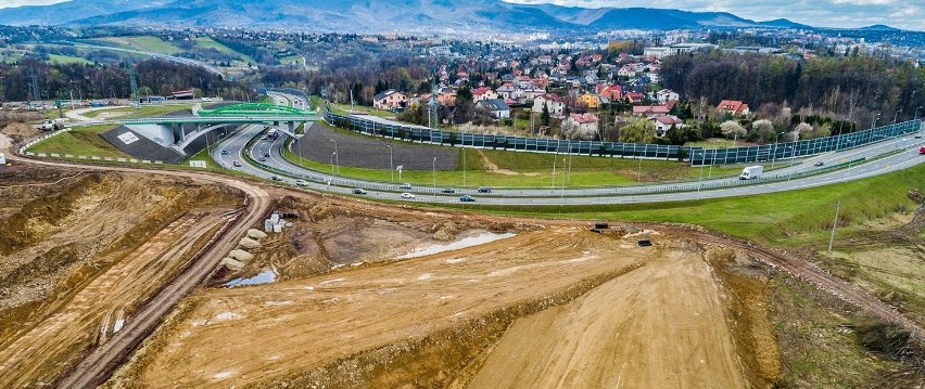 Słynny "zakręt idiotów" to bardzo ostry łuk, na którym przy...