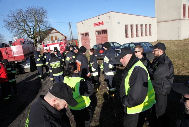 W akcji poszukiwawczej było zaangażowanych wielu policjantów