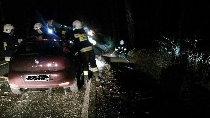 Kęty. Strażacy walczą ze skutkami silnego wiatru