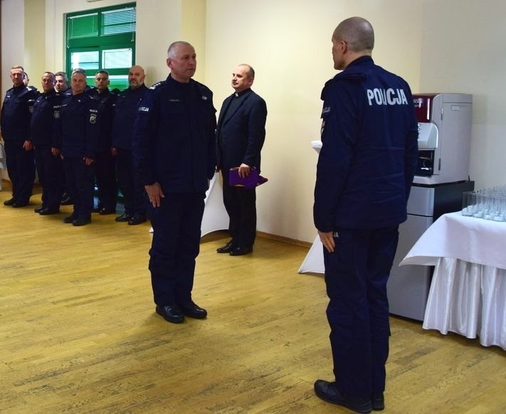 Świąteczne spotkanie policjantów pełniących służbę na polsko-ukraińskiej granicy [ZDJĘCIA]