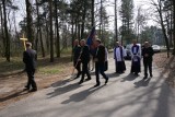 Poznań: Pogrzeb Zbigniewa Kubiaka. Na cmentarzu na Miłostowie pożegnaliśmy znanego i cenionego dziennikarza sportowego