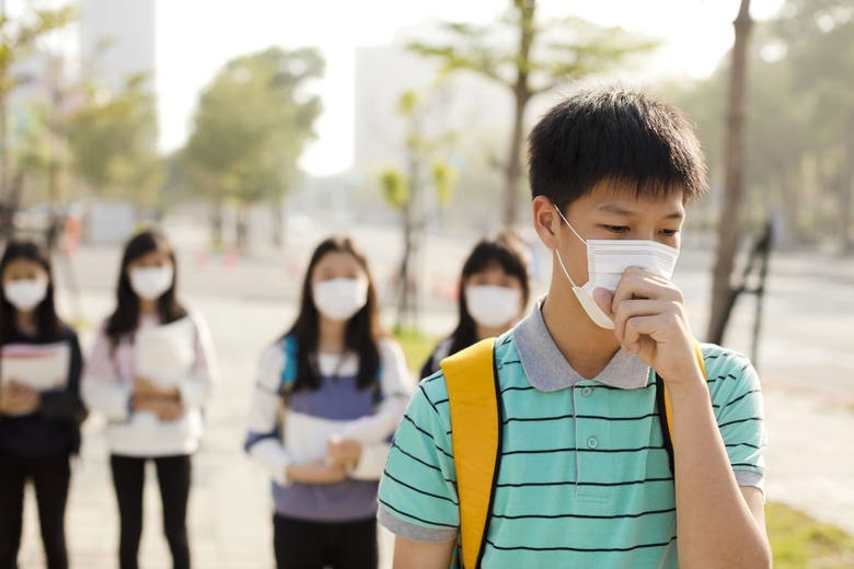 Koronawirus coraz bliżej Polski. Eksperci: "Prawdopodobnie nie grozi nam epidemia, z jaką borykają się Chiny". Jakie jest zagrożenie?