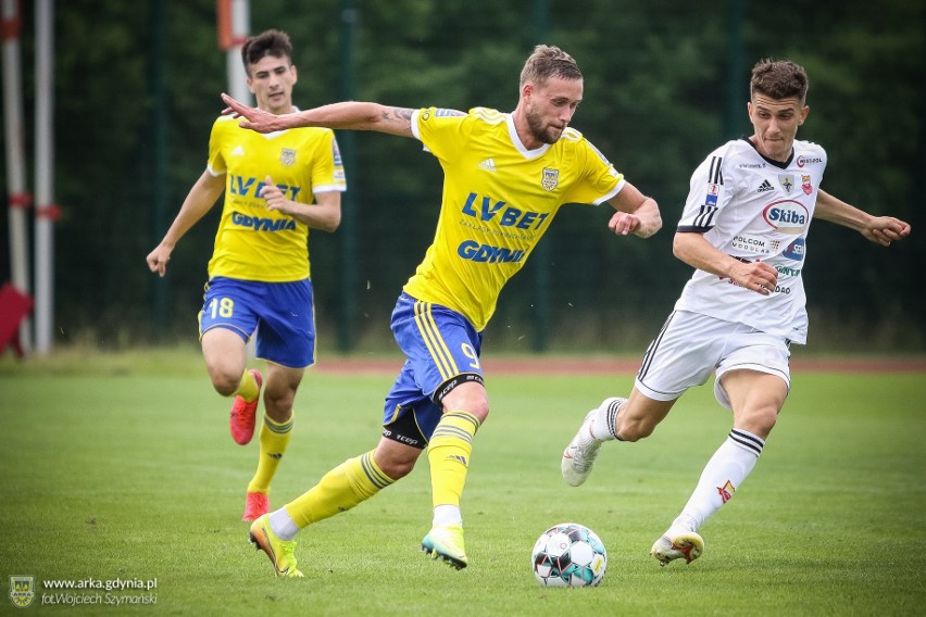 Arka Gdynia-Chojniczanka 0:1 (0:1). 8.08.2020. Żółto-niebiescy w mało efektownym stylu zakończyli zgrupowanie w Gniewinie 