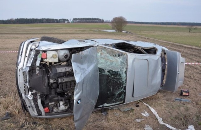 29-letni kierowca bmw spowodował śmiertelny wypadek.