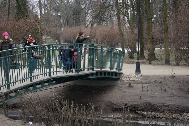 Rzeka Biała. Most zakochanych i kłódki miłości (zdjęcia, wideo)