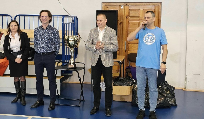 Znamy triumfatorów ogólnopolskiego turnieju siatkarskiego amatorów w Szydłowcu. Echo Dnia patronowało imprezie. Zobacz zdjęcia i film
