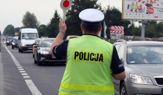 Policjanci z woj. śląskiego idą na zwolnienia chorobowe, ale nie powinno ich zabraknąć w trakcie akcji Znicz