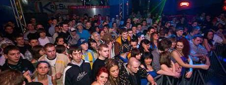 Na koncertach w Kreślarni często przybywają tłumy fanów dobrej muzyki.