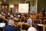 Kraków. Przewodniczący Rady Miasta Lwowa Markiyan Lopachak przemówił podczas sesji. Podziękował Polakom za wsparcie 