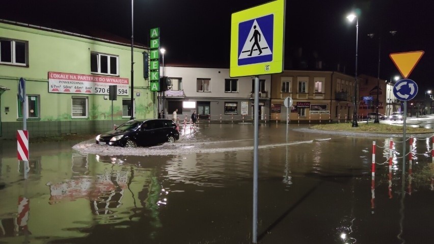 Ogromne zniszczenia po burzach w Polsce. Prognoza na czwartek przewiduje kolejne załamania pogody